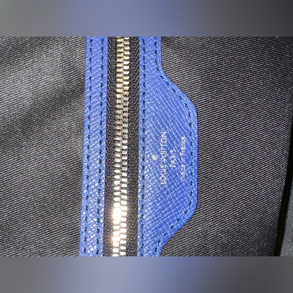 Louis Vuitton Duffle - Picture 5 of 6